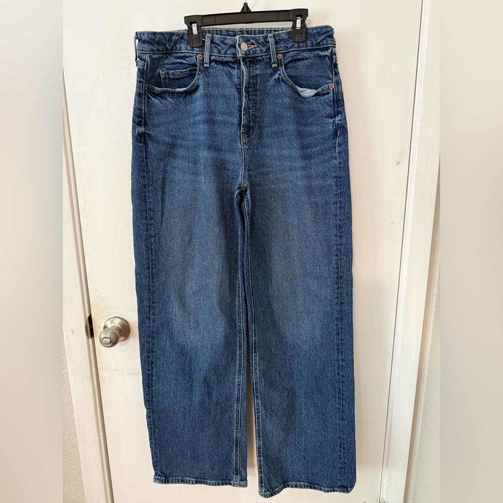 Old Navy Extra High-Rise Sky-Hi Wide Leg Jeans in Dark Blue
